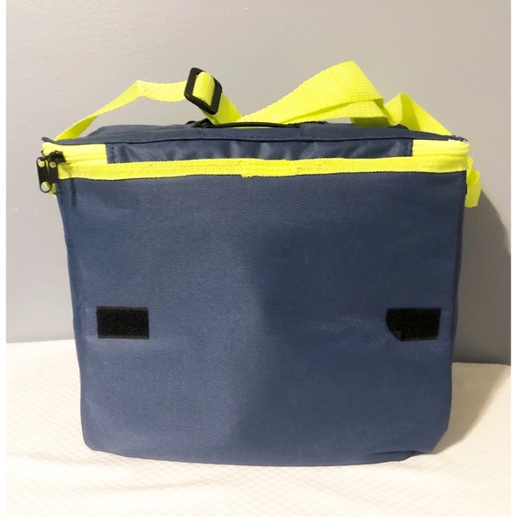 Trueliving 24 Can Soft Side Cooler, NEW,
Navy Blue & Neon Yellow - Picture 4 of 7